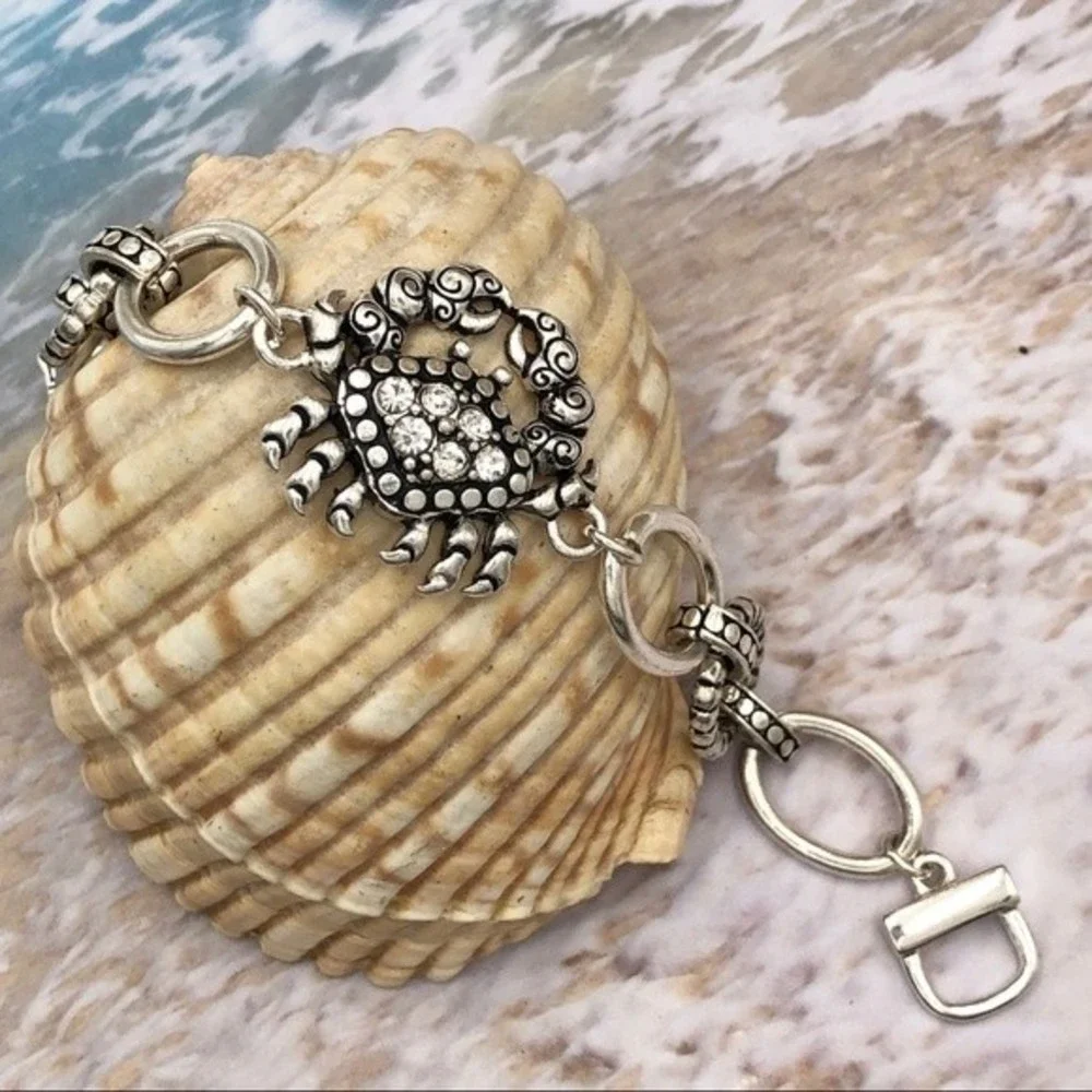🌼 Crab Rhinestone Silver Clasp Bracelet
